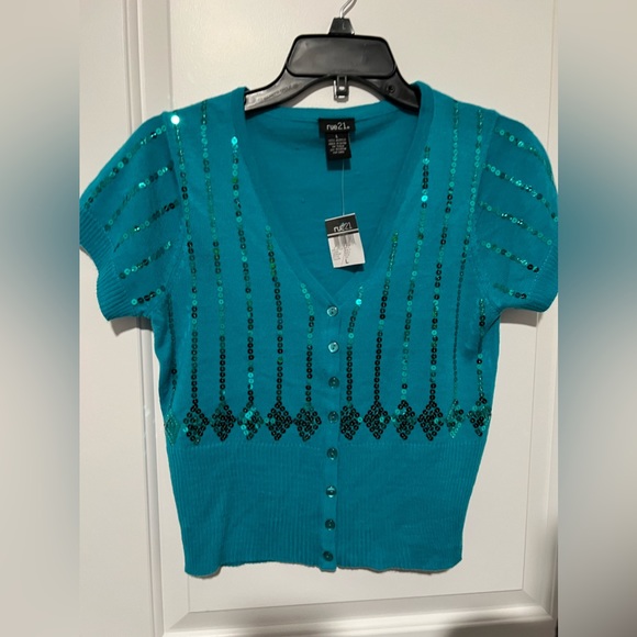 Rue 21 Sequin Cropped short sleeve button down sweater size L - Picture 6 of 8